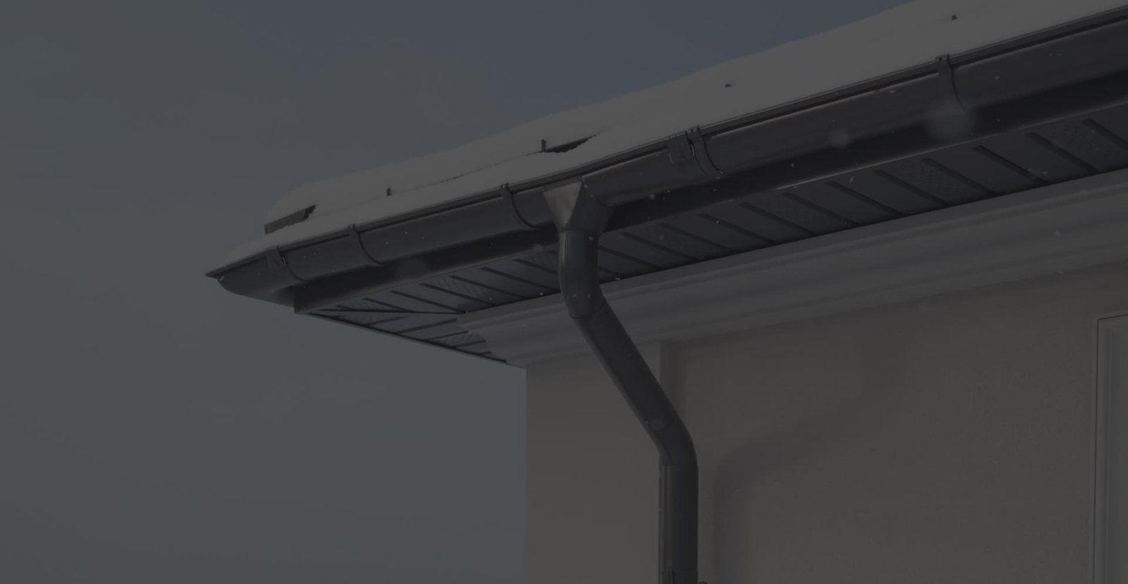 Copper gutter on home